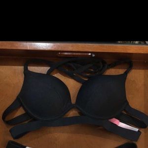 Victoria’s Secret bikini (worn once)
